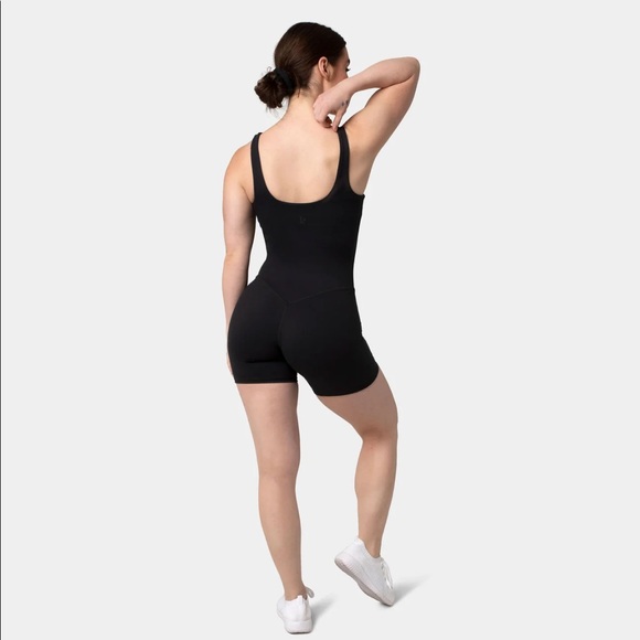 Kamo Fitness Cora Athletic Bodysuit - Black - Picture 4 of 5